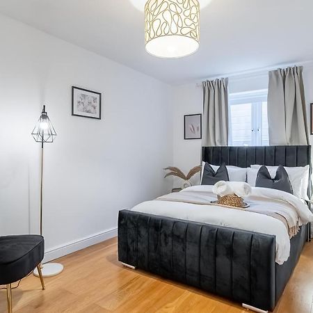 Chic 3 Bed Apartment Near London Bridge With Balcony Eksteriør billede