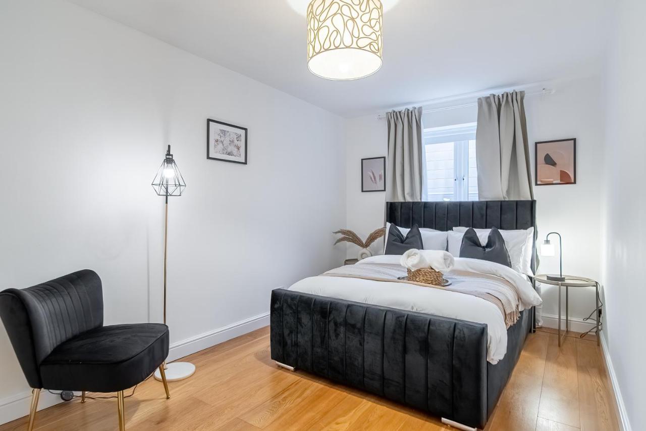 Chic 3 Bed Apartment Near London Bridge With Balcony Eksteriør billede