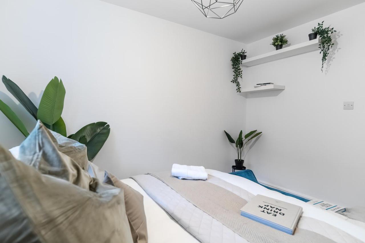 Chic 3 Bed Apartment Near London Bridge With Balcony Eksteriør billede