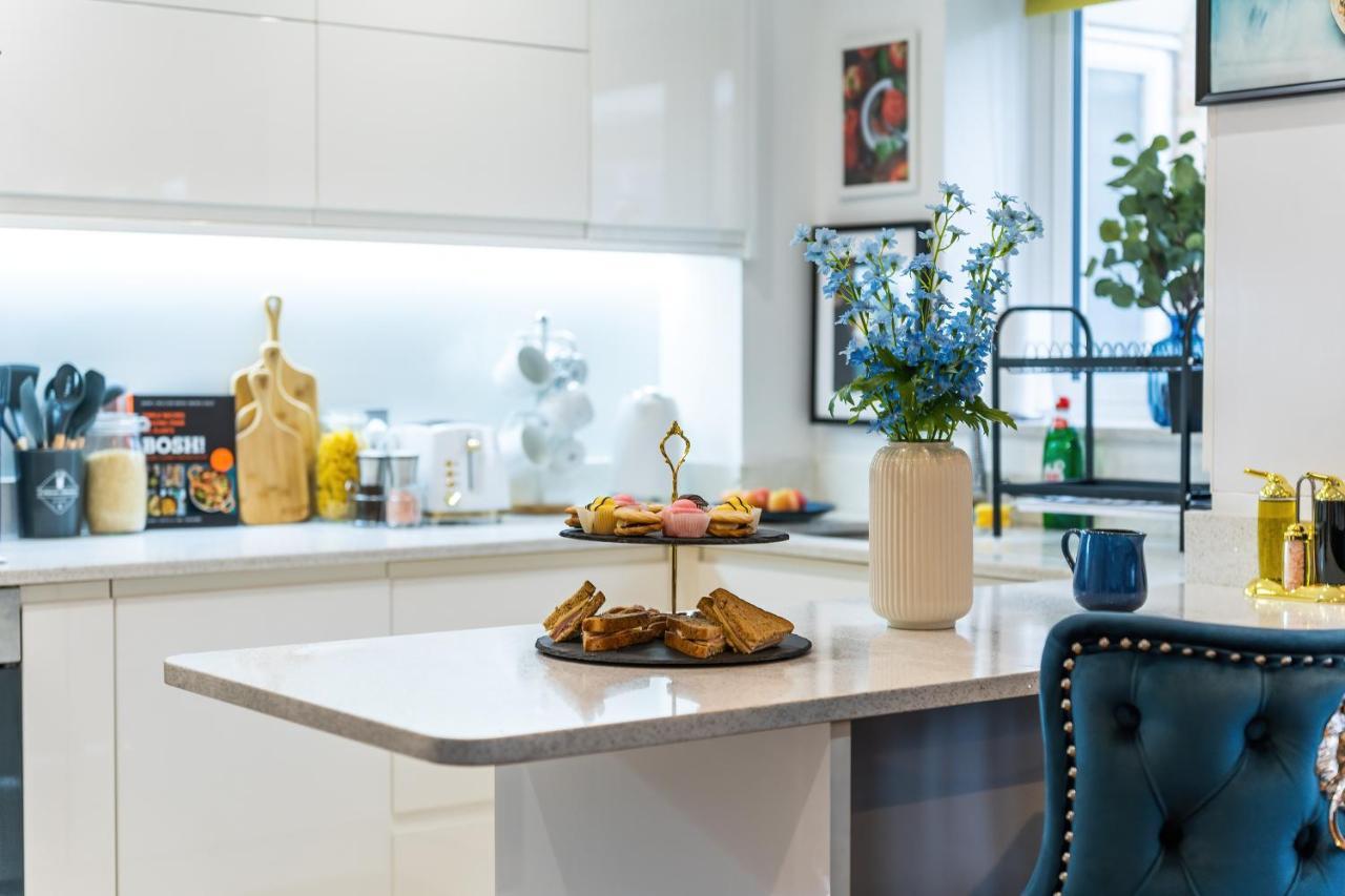 Chic 3 Bed Apartment Near London Bridge With Balcony Eksteriør billede