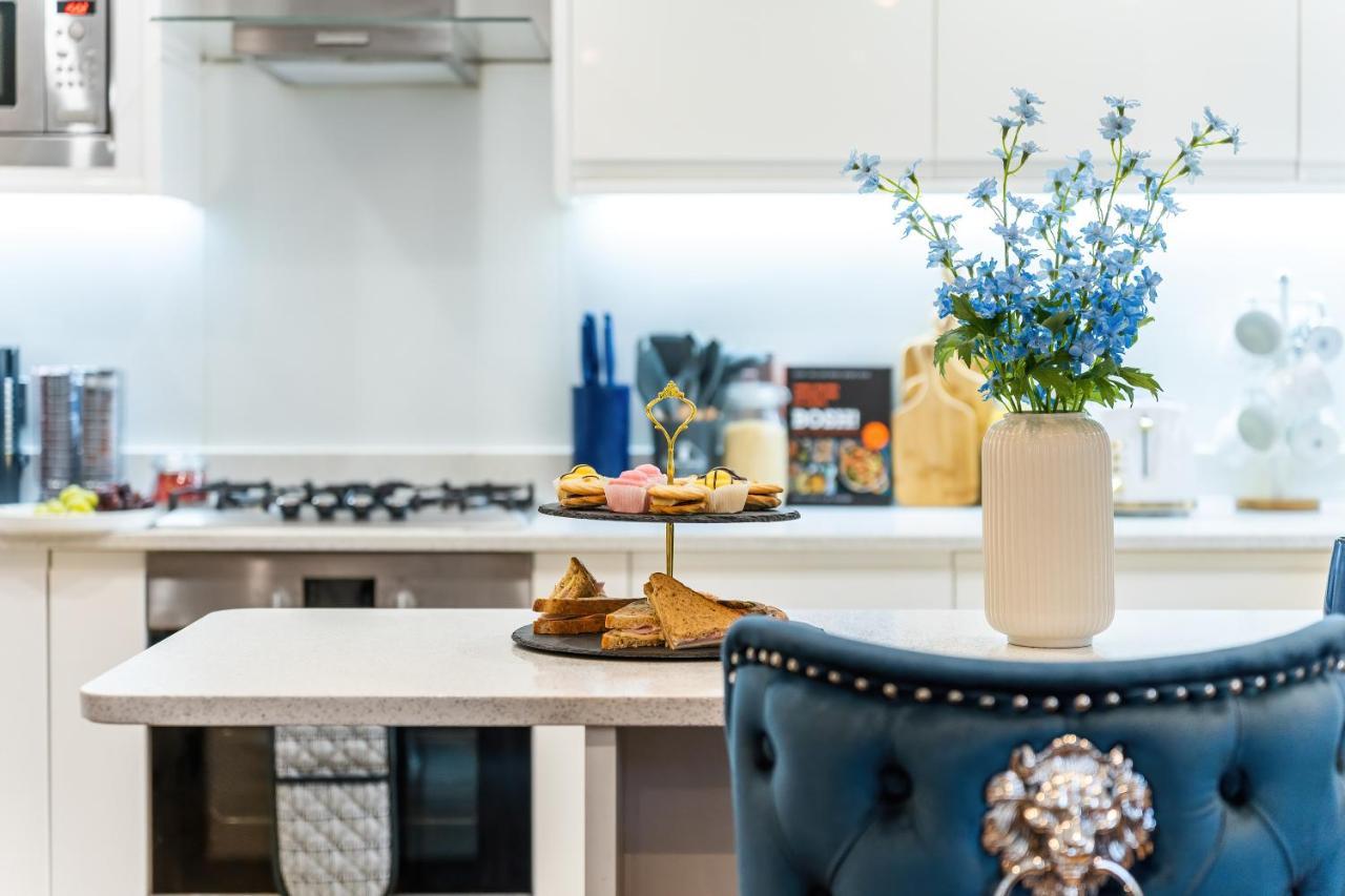 Chic 3 Bed Apartment Near London Bridge With Balcony Eksteriør billede
