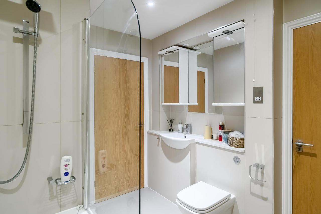 Chic 3 Bed Apartment Near London Bridge With Balcony Eksteriør billede